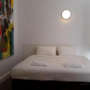 Wallaby Backpackers Hostel Perth - Note - Valid Passport Required To Check In -